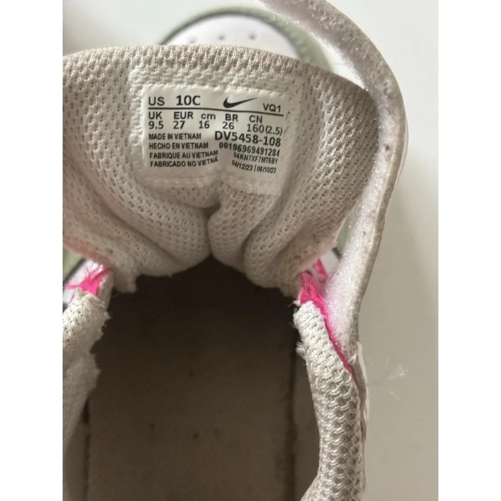 Nike Unisex Kids Colorblock Athletic Sneakers White Pink Green Blue Hook & Loop